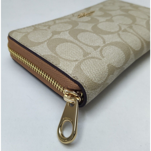 Coach Signature Khaki Saddle Leather Zip Around Credit Card Wallet - NWT $298 - Picture 8 of 16